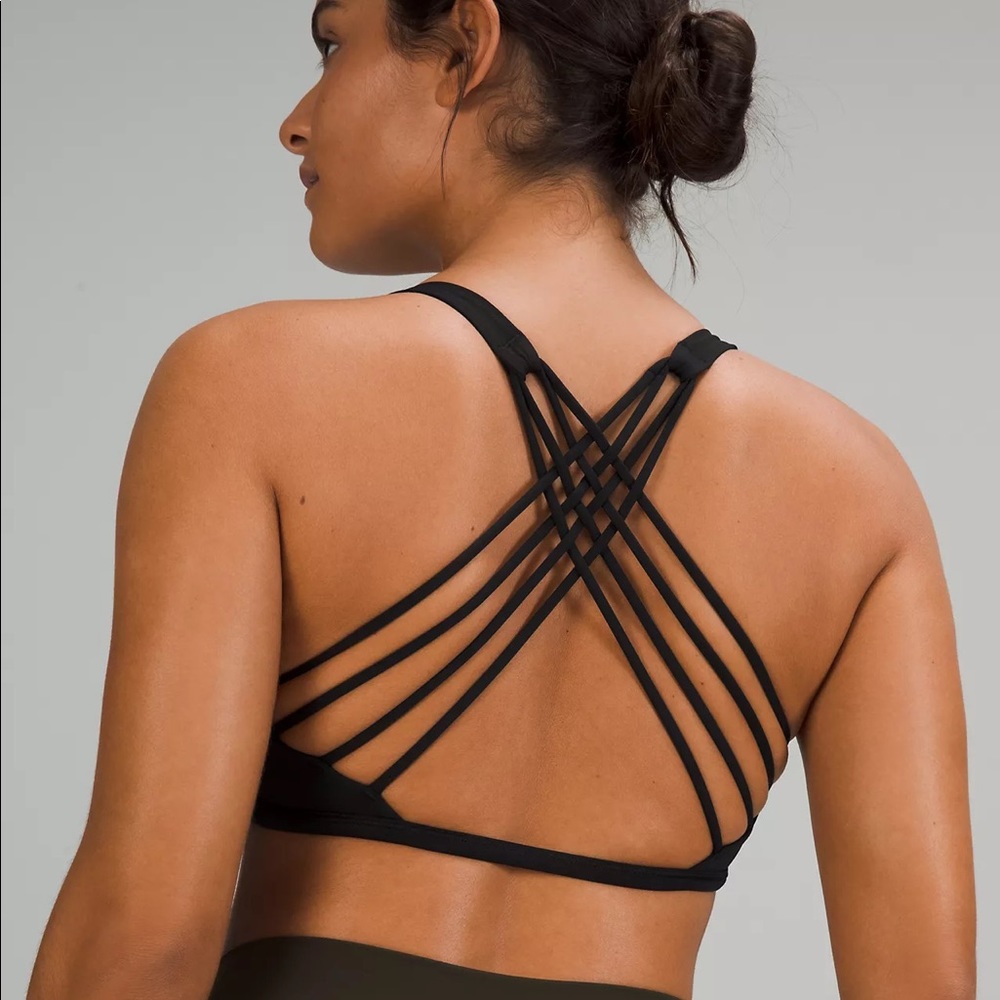 Lululemon Free to Be Bra